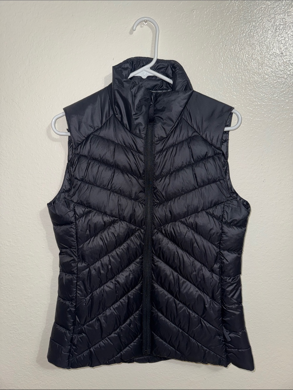 H&M Black Quilted Packable Puffer Vest
